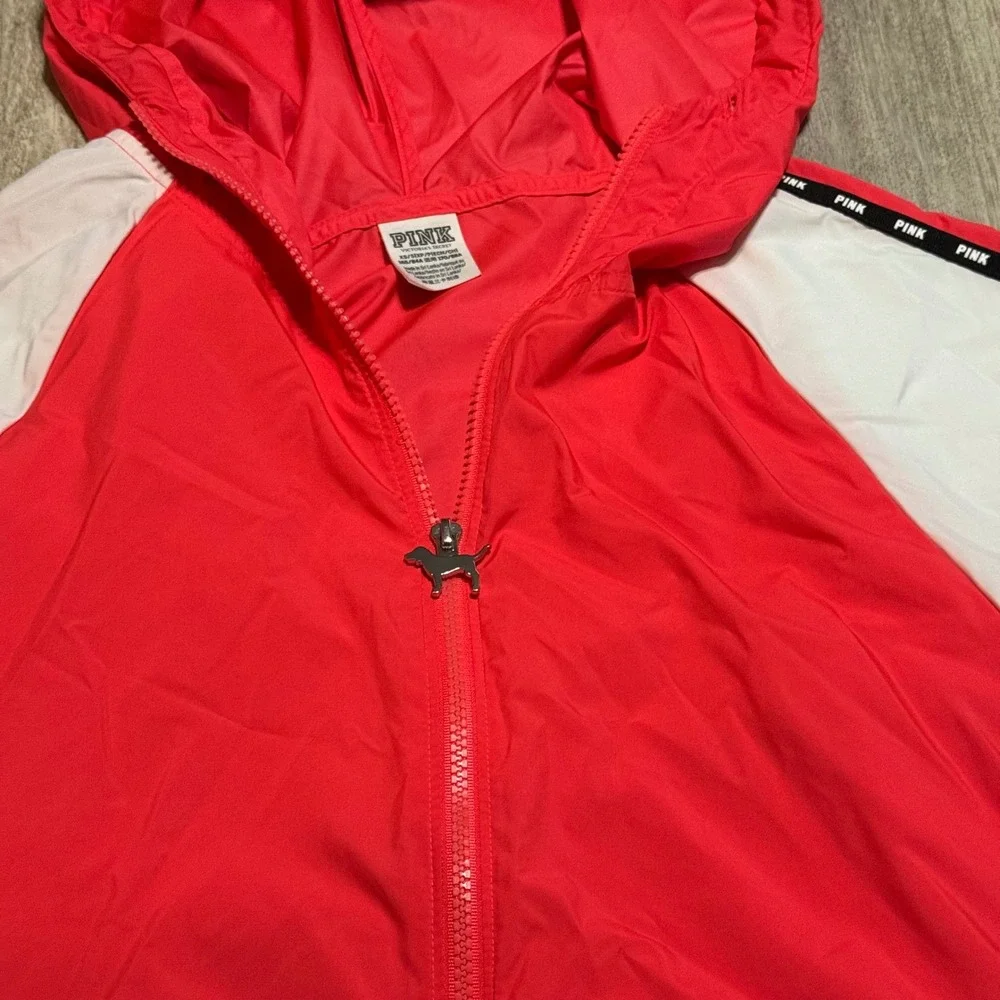 PINK‎ Victoria's Secret Hooded Windbreaker Jacket Neon Pink White Logo Snap XS